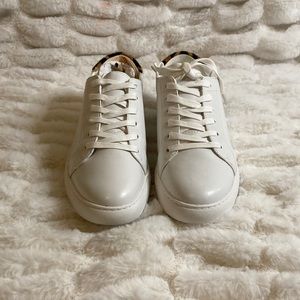 Kenneth Cole white lace up sneaker with leopard fur